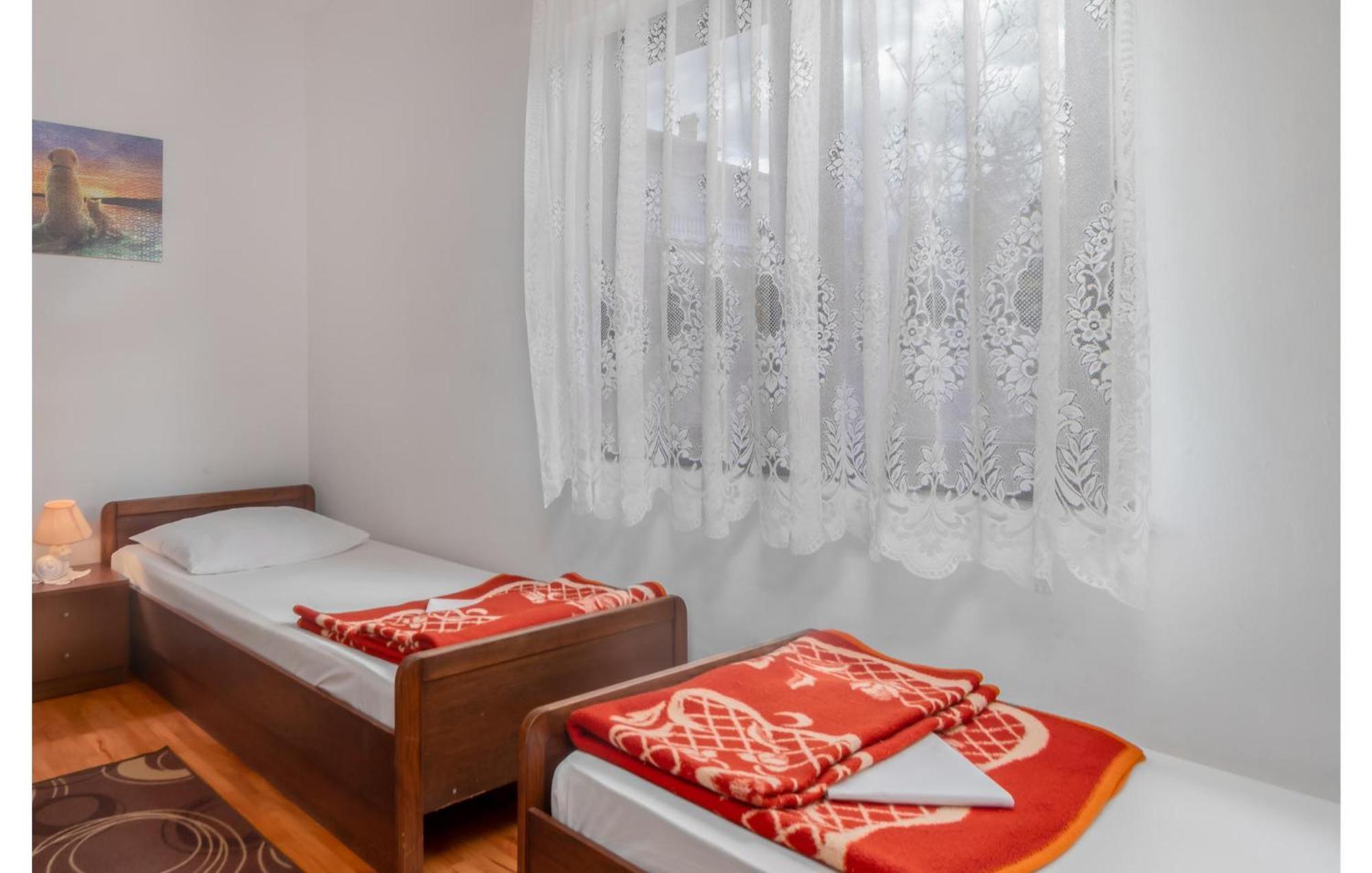 3 Bedroom Awesome Apartment In Novi Vinodolski Luaran gambar