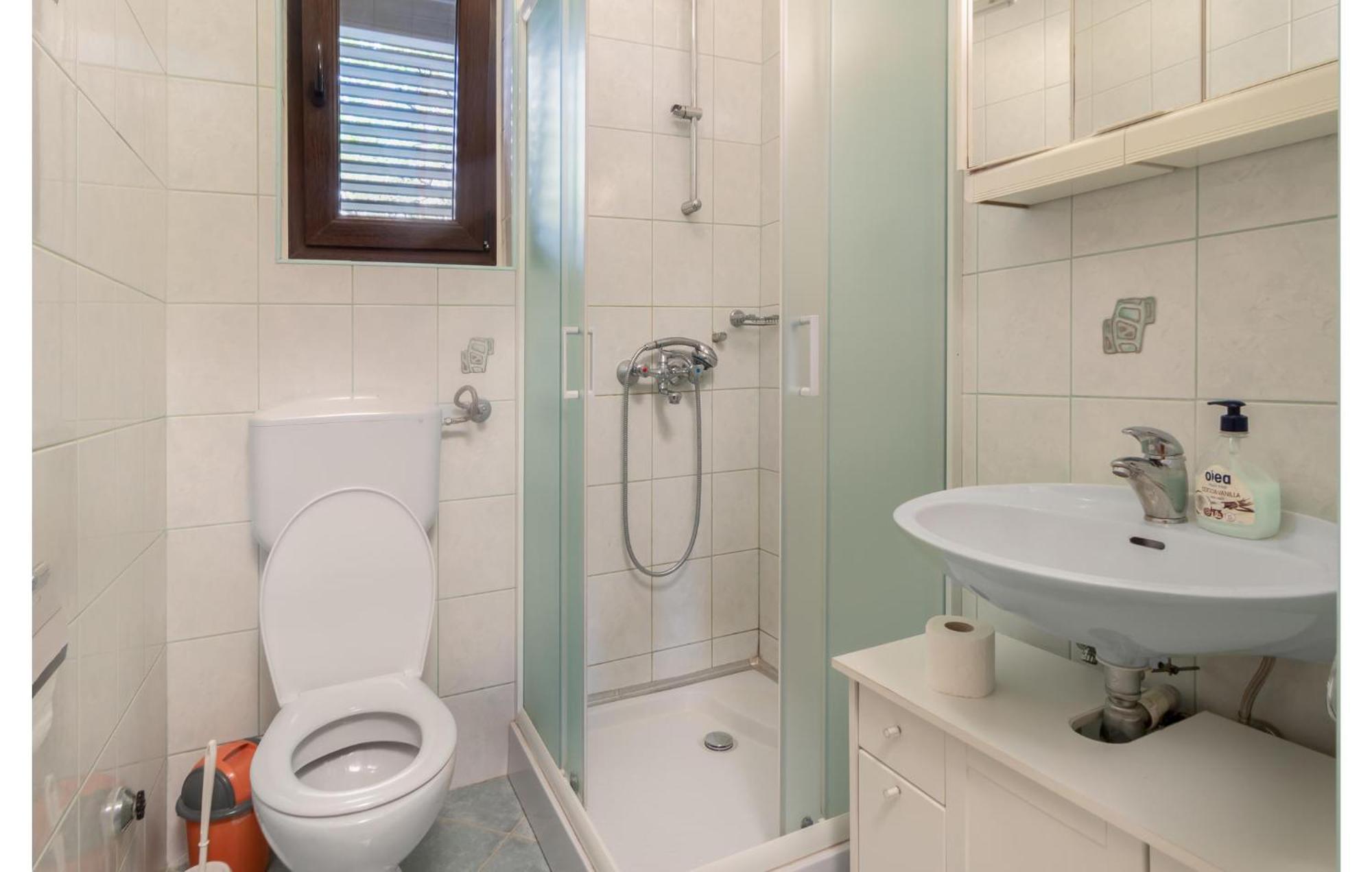 3 Bedroom Awesome Apartment In Novi Vinodolski Luaran gambar