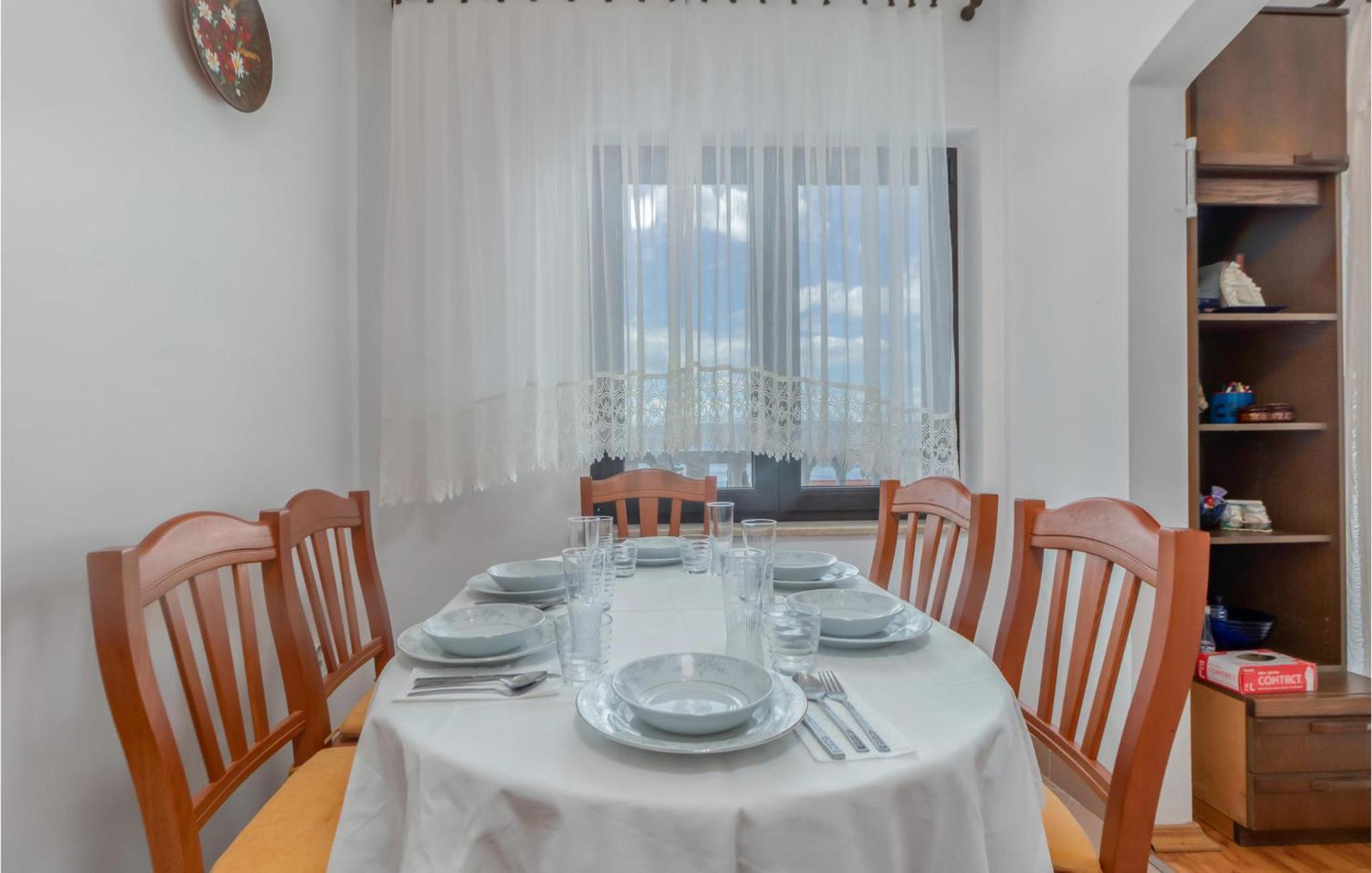 3 Bedroom Awesome Apartment In Novi Vinodolski Luaran gambar